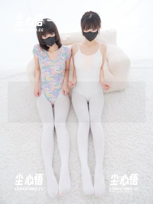 紧急企划 - 龙崎聆音这次居家展现的是“懒”与“美”的完美结合！最新图包太真实。