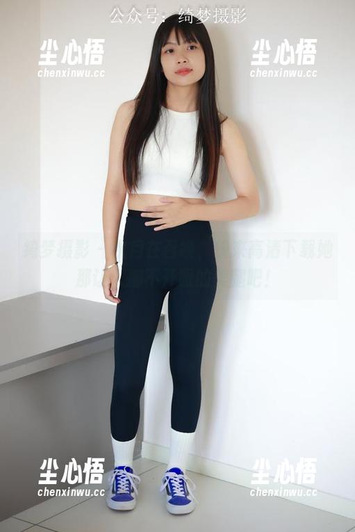 绮梦摄影 - 秋月在召唤，快来高清下载她那让人挪不开眼的美腿吧！