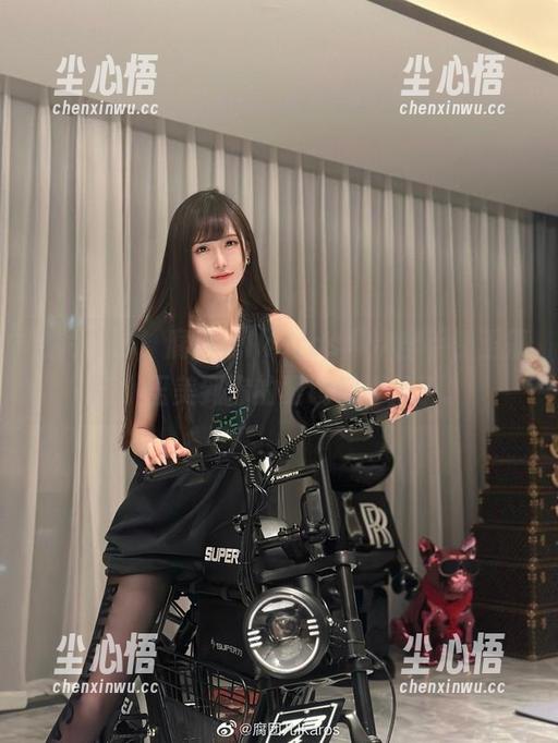 照片暴击！腐团儿Ikaros再次出手，玉藻前小玉美到你的眼镜都要掉了。