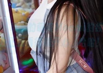 蜜桃社 – 草率的萌美Moemi豹纹套图，反正我看得贼开心，哈哈！