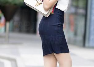 语画界 – 小热巴来了！JK写真集，下载界的潜力股