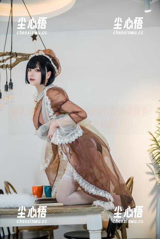 潜入福利海洋——起司块wii的吊带图包，绝对唤醒你的小心脏。