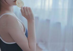轰趴猫 – Ellie艾栗栗的少女写真，图片的构图总是让人惊叹，心里默默算着要看多少次。