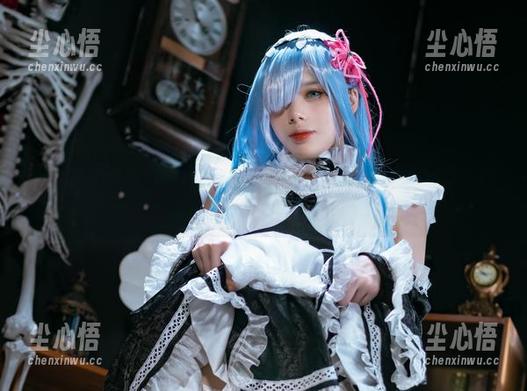 阿九从不咕咕(九言)的私拍大比拼：我也想这么运动，但……脸会肿吧！