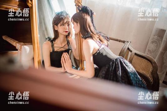 陆卿卿kyokyo 分享一份陆卿卿kyokyo的黑白图集:看懂了吗?