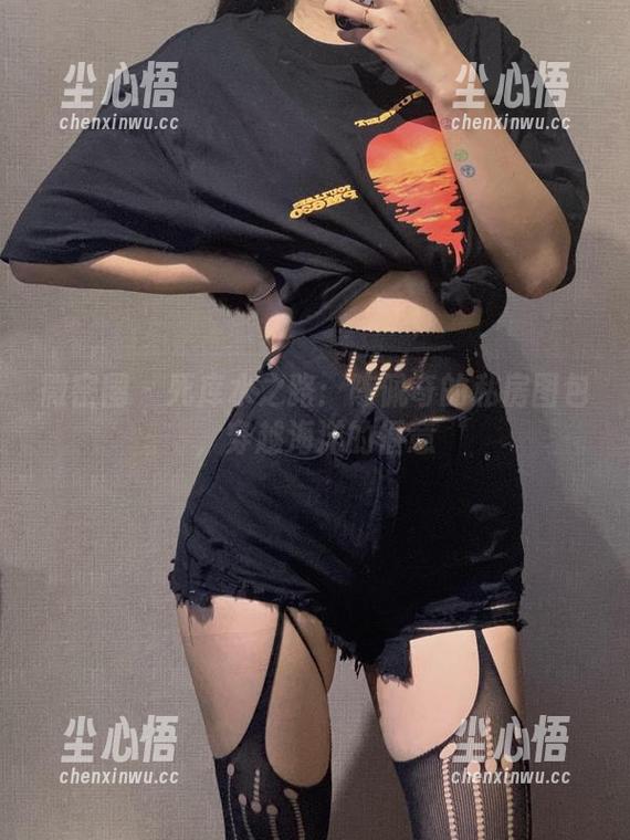 微密圈 - 死库水之路：陈佩奇的私房图包，穿越海洋的惬意