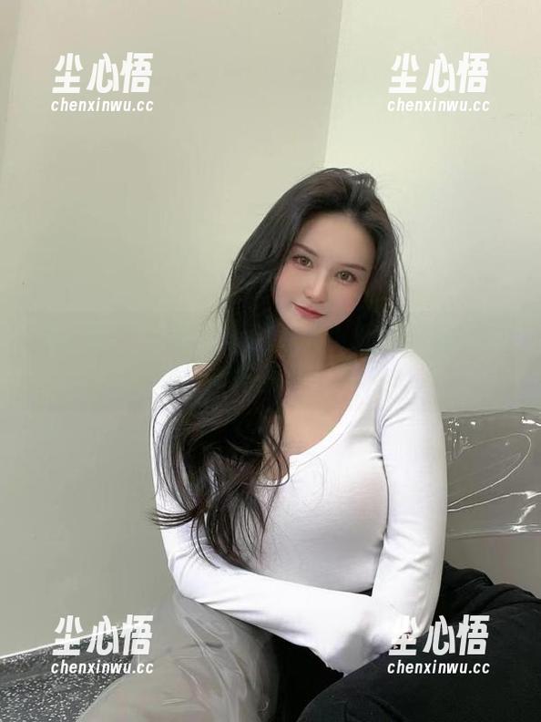 微密圈 - 下载这个！陈大小姐教你如何把束带穿得优雅又俏皮