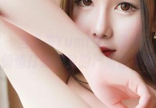 青豆客 – 当尤美Yumi变身修女：图集中，悄悄打破宗教的严肃连衣裙！