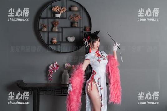 见过熊猫睡衣，但面饼仙儿的鲟睡衣合集让人想要“分享”的不止是穿搭，哈哈。