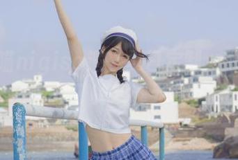 当魔物喵nigisa遇上夏日定制：写真里少不了的戏谑元素