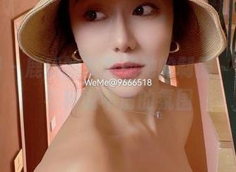 微密圈 – 鹿瑶的原图和她的制服，照片里有种说不清的氛围